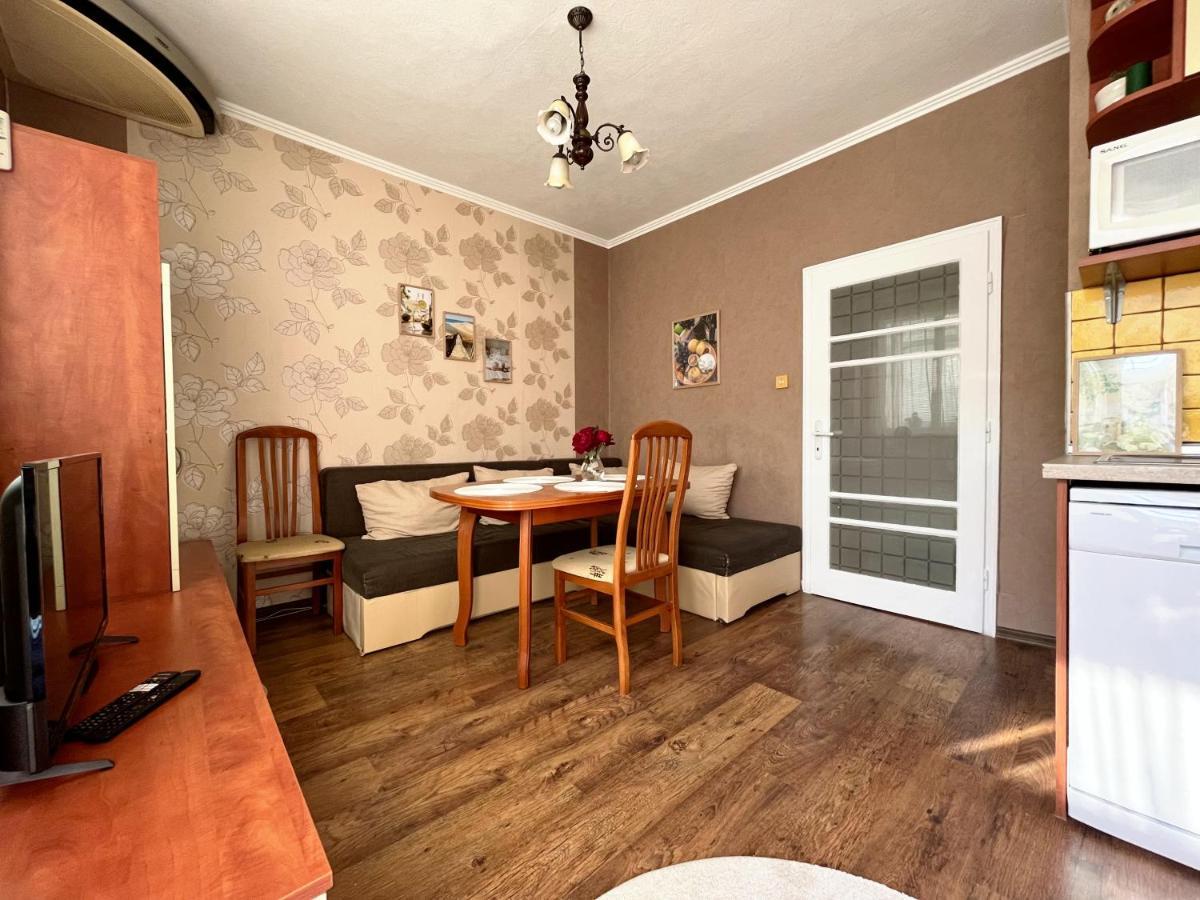 Apartment Acacia Varna ภายนอก รูปภาพ