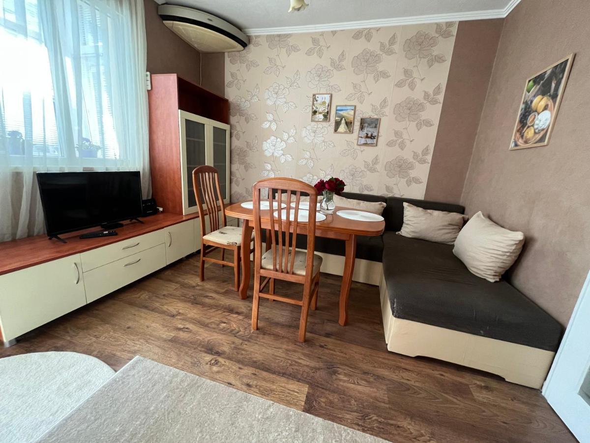 Apartment Acacia Varna ภายนอก รูปภาพ